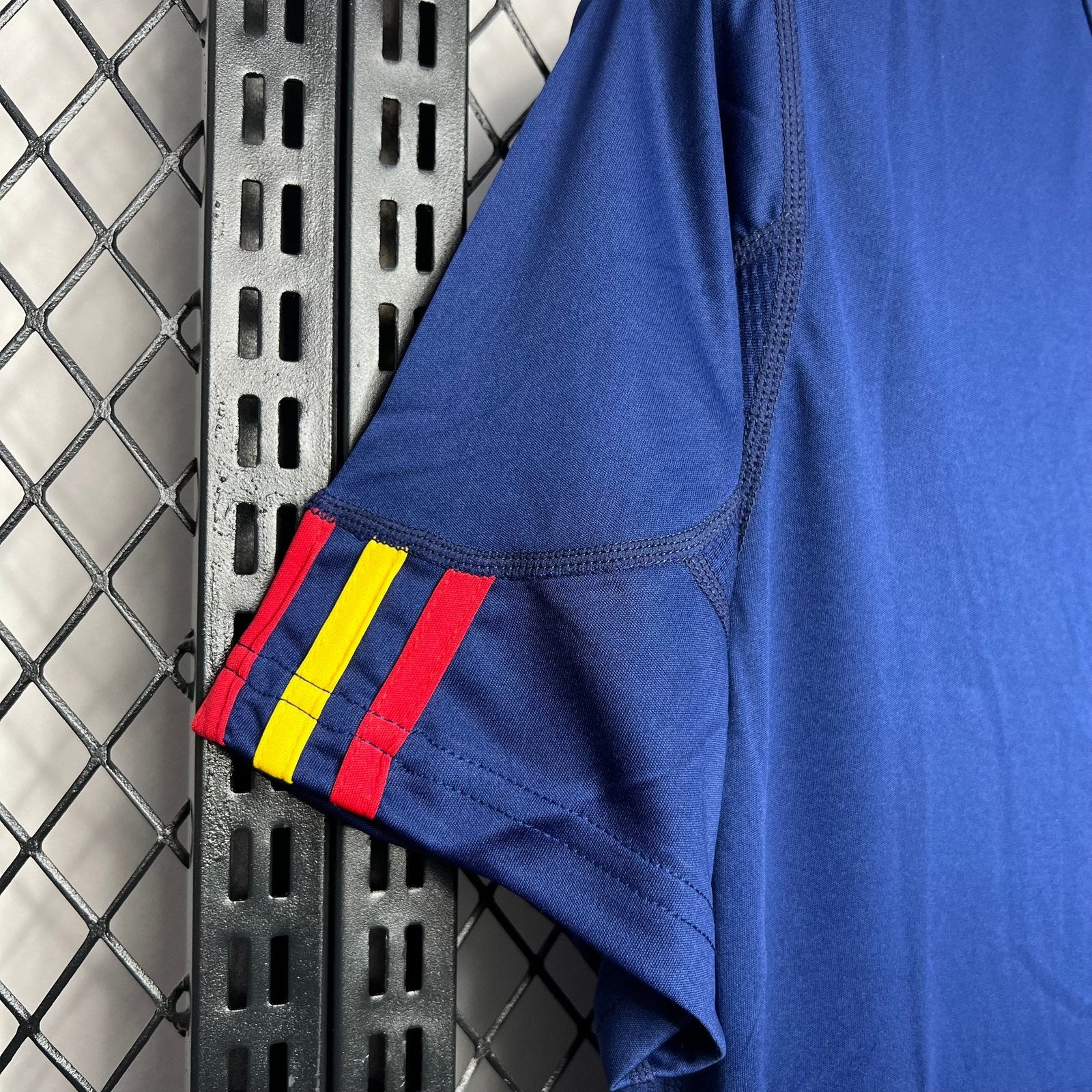 Spain 2010 Away | Retro Jersey - Image 2