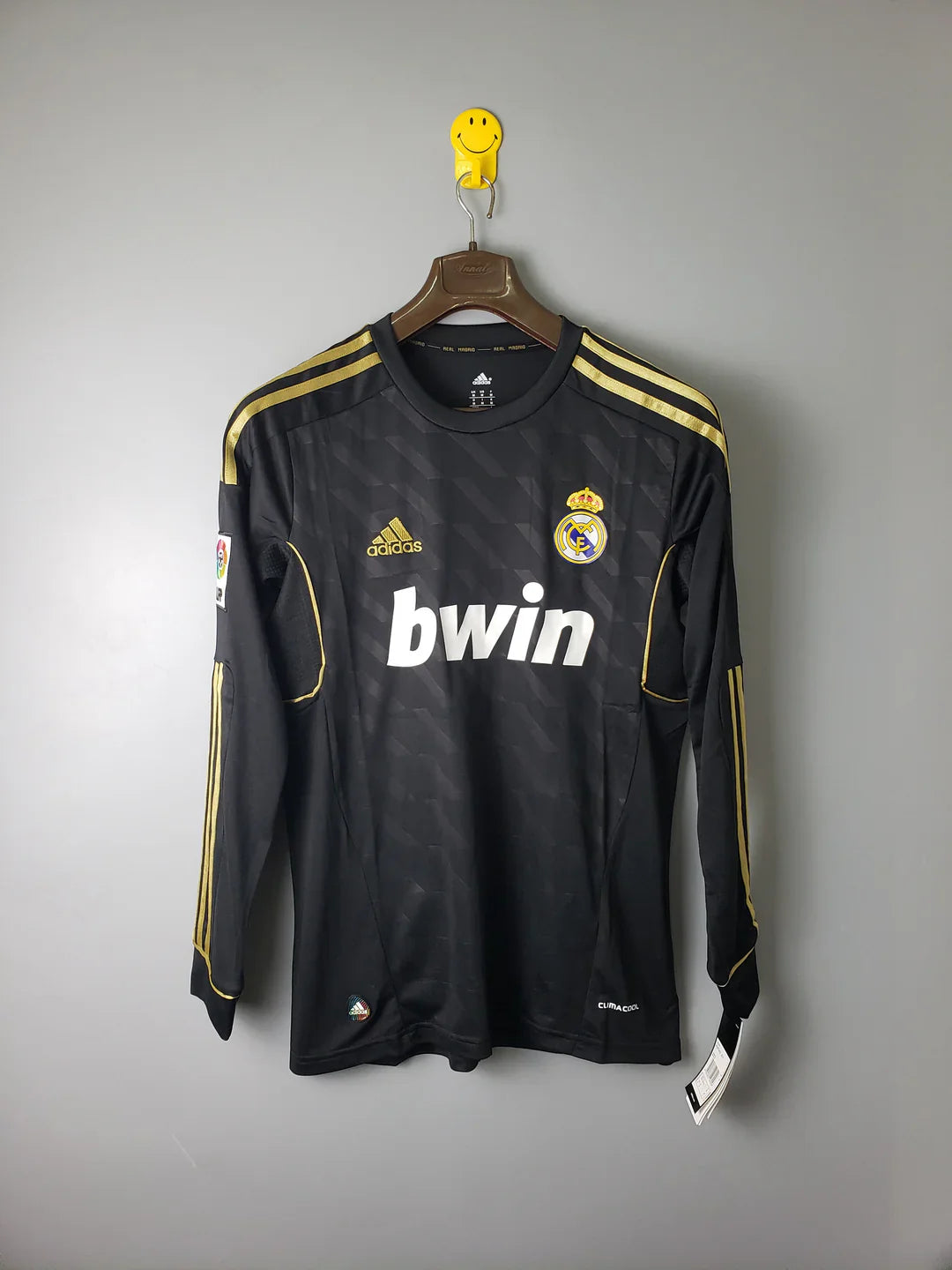 Real Madrid 2011-12 Away FS | Retro Jersey - Image 3