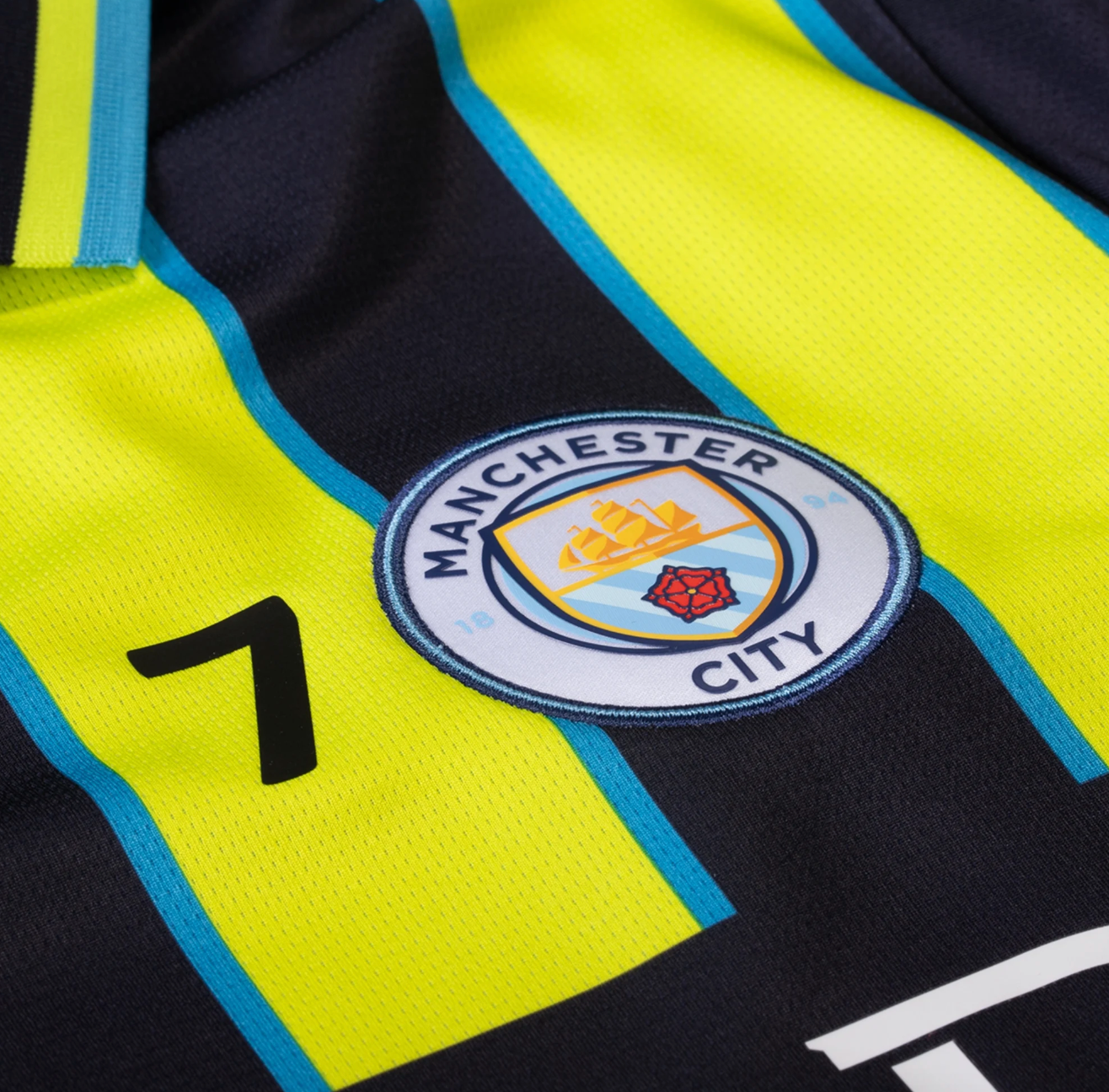 Manchester City 24/25 Away Jersey - Image 2