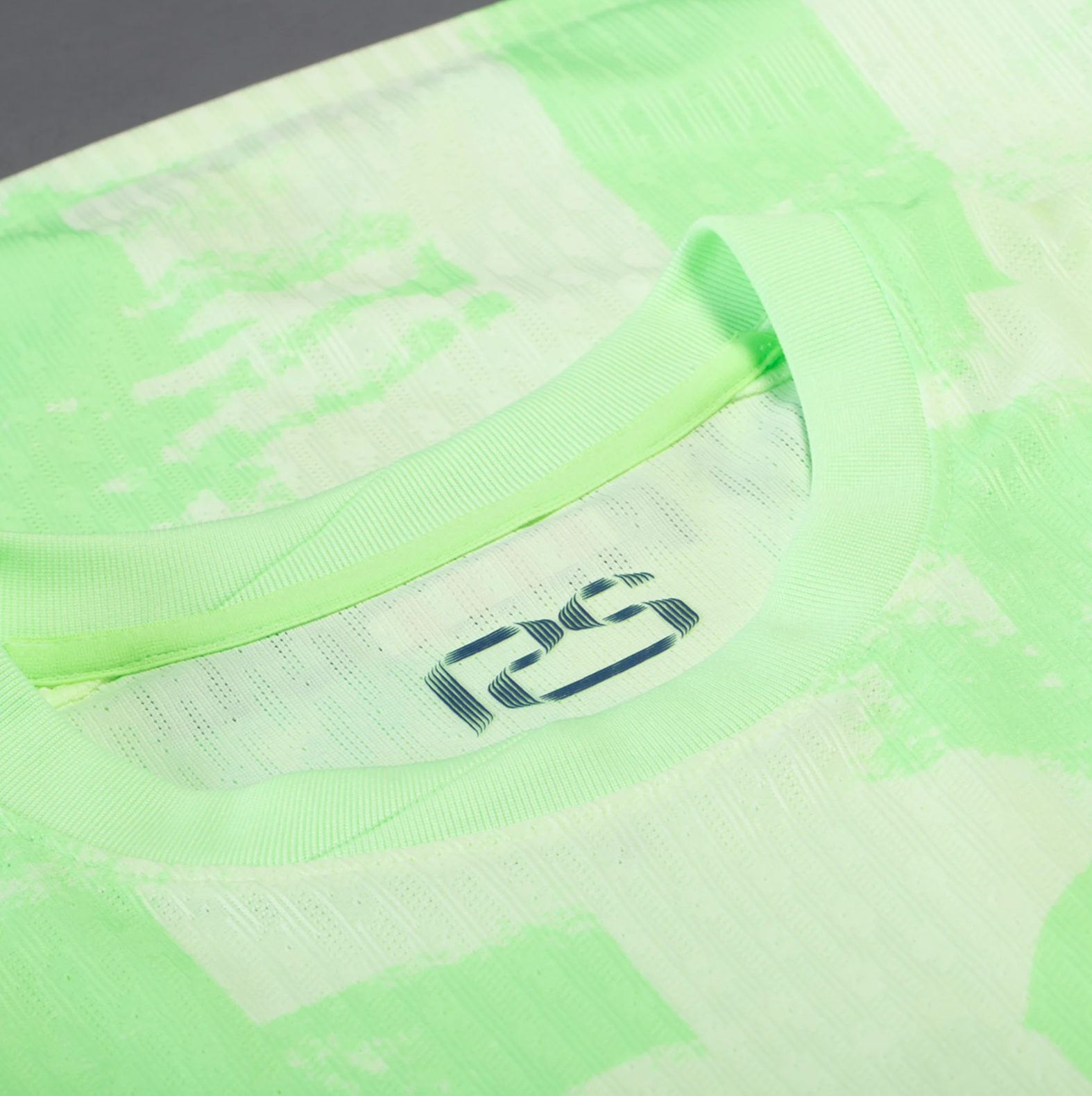 Barcelona Third 24/25 Jersey - Image 4
