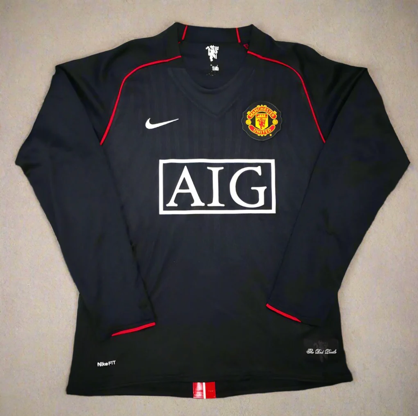 Manchester United RONALDO 7 Away 2007 / 2008 Retro Jersey - Image 2